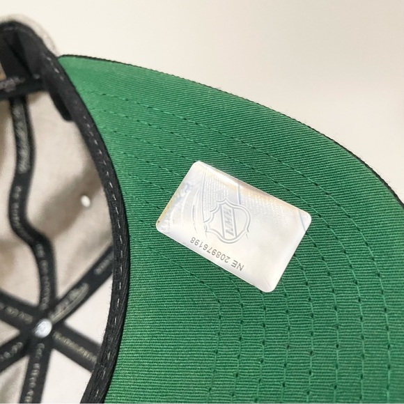 Boston Bruins Snapback Hat Mitchell & Ness Cap NHL - Picture 12 of 16